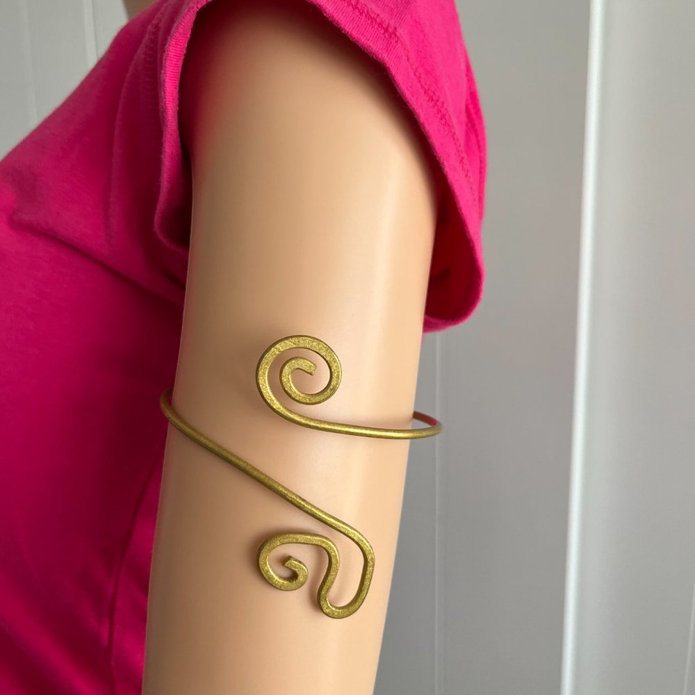 Arm - Picture 9 of 14
